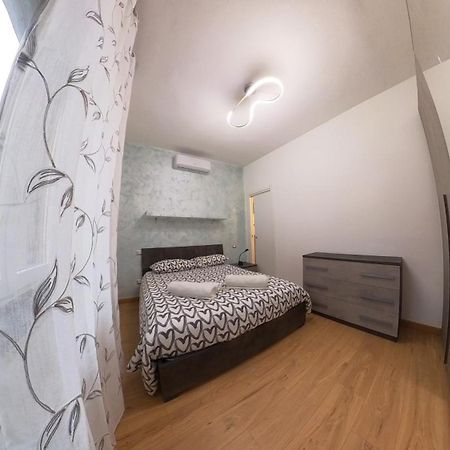N&Ghomesweethome Raffaelloelegante Appartamento Ideale Casa Vacanze Affari Milaan Buitenkant foto