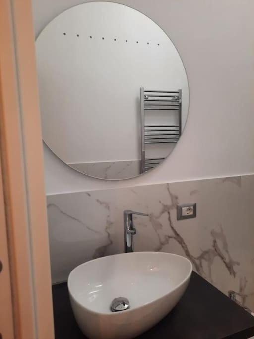 N&Ghomesweethome Raffaelloelegante Appartamento Ideale Casa Vacanze Affari Milaan Buitenkant foto