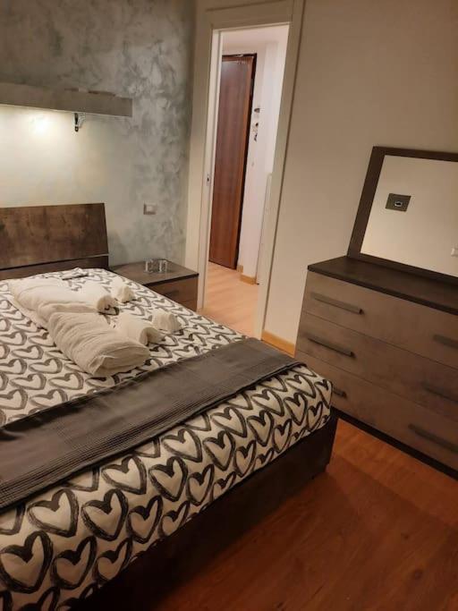 N&Ghomesweethome Raffaelloelegante Appartamento Ideale Casa Vacanze Affari Milaan Buitenkant foto